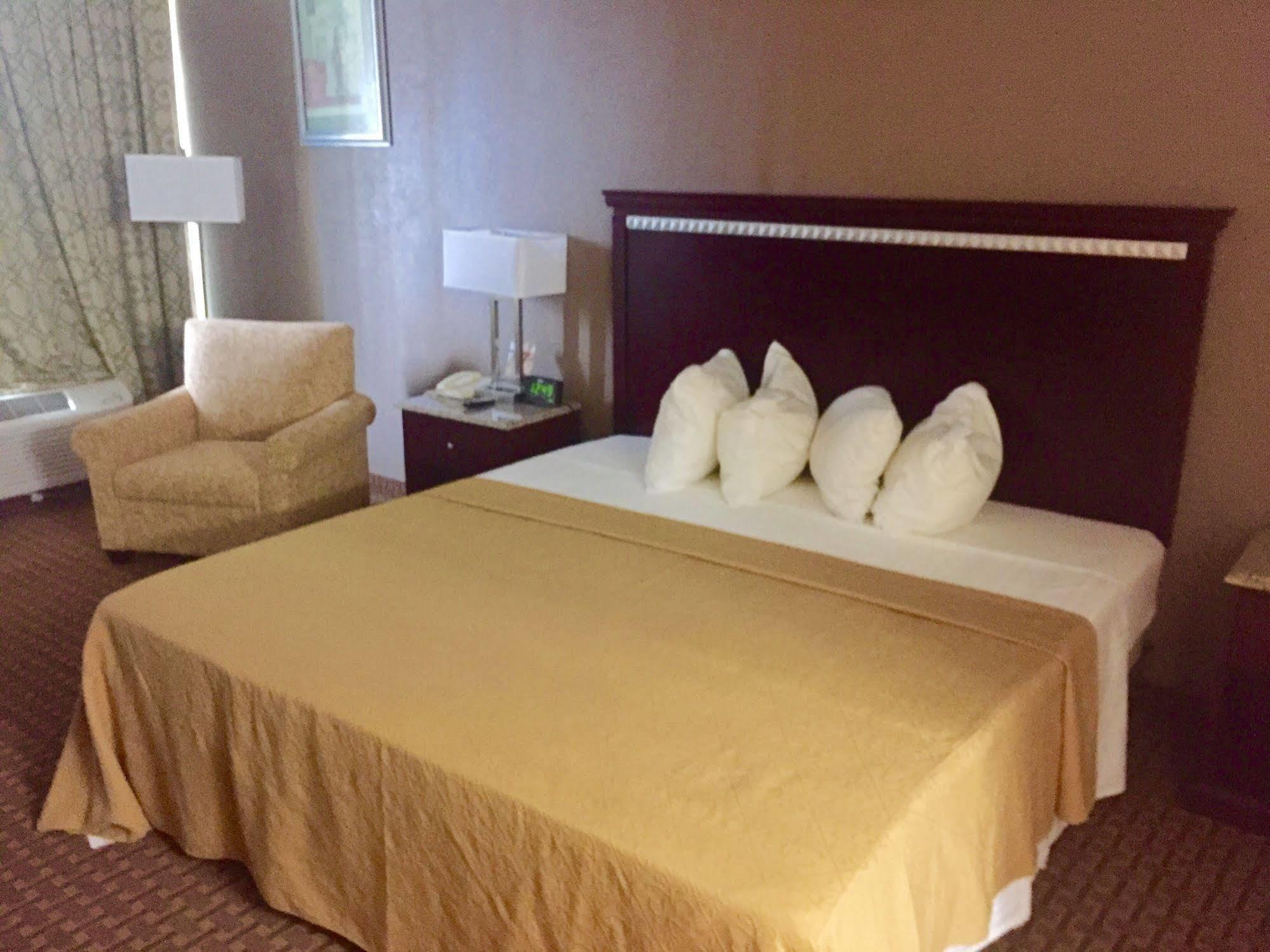 Rodeway Inn Bushnell Εξωτερικό φωτογραφία